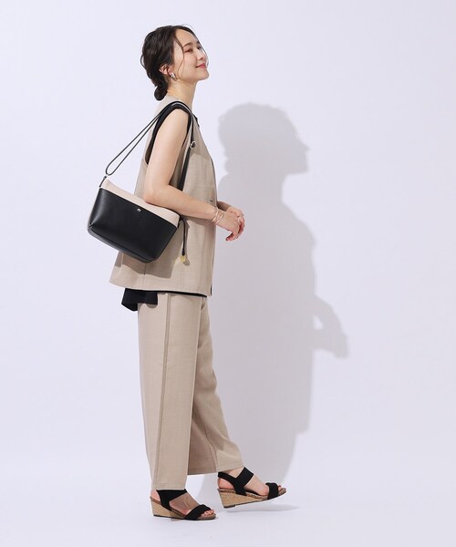 SHOO・LA・RUE(シューラルー)の「◆【軽量】3層ショルダーバッグ(ショルダーバッグ・レディース・グレー/ブラック/ベージュ系4・00)」の19枚目の写真