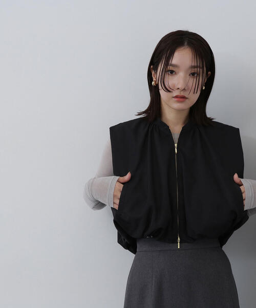 NATURAL BEAUTY BASIC（ナチュラルビューティーベーシック）の「◇ＭＡ－１コンパクトベスト（MA-1・レディース・ブラック/ベージュ・FREE）」の8枚目の写真