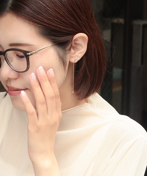 NOIR DE POUPEE（ノワールドプーペ）の「K14GF 天然石スタッド バックキャッチチェーンピアス（ピアス（両耳用）・レディース・ブルー/クリア/パープル/ホワイト・FREE）」の2枚目の写真