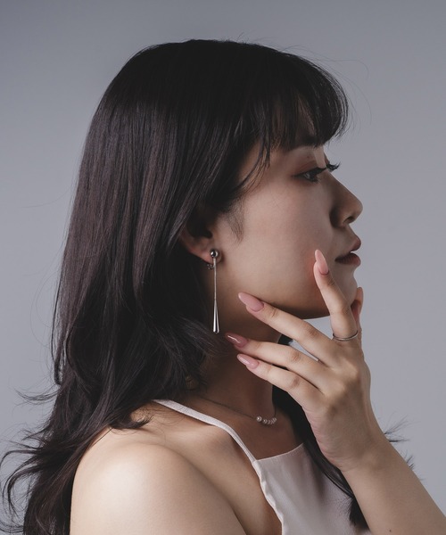 Os accessory(オズアクセサリー)の「【金属アレルギー対応】Os -オズ- ティアドロップ イヤリング サージカルステンレス(イヤリング・レディース・シルバー/ゴールド・FREE)」の5枚目の写真