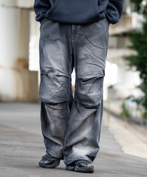 JOHN'S CLOSET（ジョンズクローゼット）の「【13】スプレー/抜染加工 オーバーパンツ（カーゴパンツ・メンズ・ブラック/ダークブラック/ホワイト・MEDIUM/LARGE）」の12枚目の写真