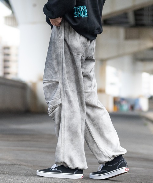 JOHN'S CLOSET（ジョンズクローゼット）の「【13】スプレー/抜染加工 オーバーパンツ（カーゴパンツ・メンズ・ブラック/ダークブラック/ホワイト・MEDIUM/LARGE）」の8枚目の写真