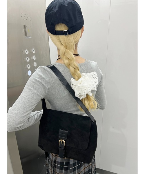 PHILLY（フィリー）の「【PHILLY】スウェードタッチ2WAYショルダー（ショルダーバッグ・レディース・ブラック/ブラウン・FREE）」の3枚目の写真