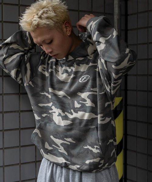 SHORT ROUND（ショートラウンド）の「SHORT ROUND/パターンメタルワンポイントプルパーカー（パーカー・メンズ・その他1/その他2・FREE）」の4枚目の写真