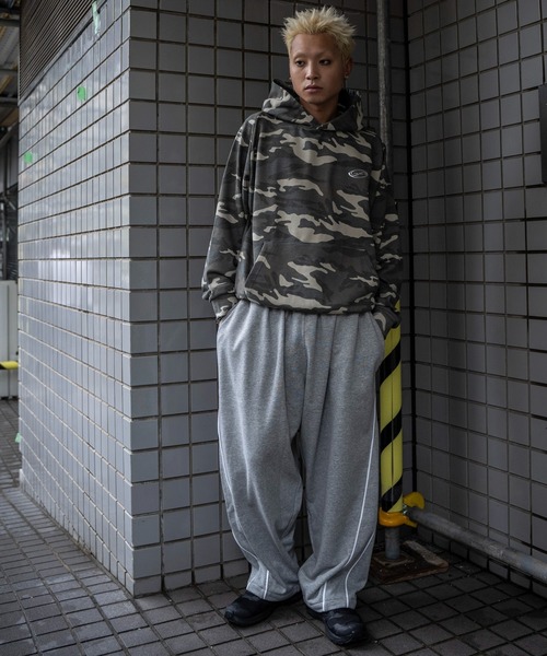 SHORT ROUND（ショートラウンド）の「SHORT ROUND/パターンメタルワンポイントプルパーカー（パーカー・メンズ・その他1/その他2・FREE）」の7枚目の写真