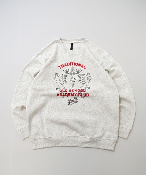 Anytime Songs(エニータイムソングス)の「heavy weight various design sweat shirt/ヘビーウェイト アソート デザイン 裏起毛 スウェットシャツ(スウェット・メンズ・ブラック系その他5/ライトグレー系1/グレー系その他6/グレー系その他5/ブラック系その他6/ライトグレー系2/ライトグレー系/ホワイト/ホワイト系その他/ブラック系その他4/グレー系その他7/グレー系その他2/グレー系その他3/グレー系その他4/ブラック系その他7/アッシュグレー/チャコールグレー/ブラック系その他/ブラック系その他3/ホワイト系その他2/ライトグレー系3/ブラック/グレー系その他/ブラック系その他2・M/L/XL)」の21枚目の写真