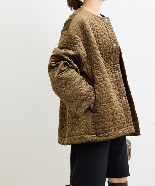 JOURNAL STANDARD(ジャーナルスタンダード)の「別珍キルティングクルーネックミドルブルゾン(ブルゾン・レディース・カーキ/チャコールグレー・FREE)」の10枚目の写真