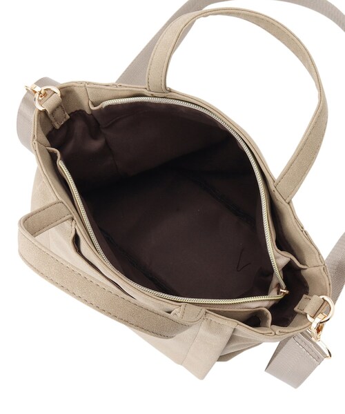 SHOO・LA・RUE（シューラルー）の「◆【2WAY】フロントポケットあおりトートバッグ（トートバッグ・レディース・グレー/ナチュラル/ボルドー・00）」の9枚目の写真