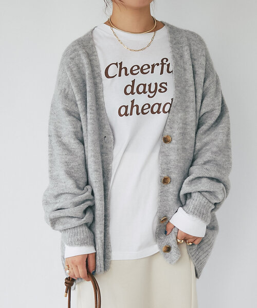 un dix cors（アンディコール）の「《インナーにぴったり》cheerfulロゴロンTee（Tシャツ/カットソー・レディース・ブラウン/ホワイト/チャコールグレー・FREE）」の6枚目の写真
