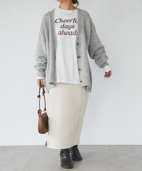 un dix cors（アンディコール）の「《インナーにぴったり》cheerfulロゴロンTee（Tシャツ/カットソー・レディース・ブラウン/ホワイト/チャコールグレー・FREE）」の7枚目の写真