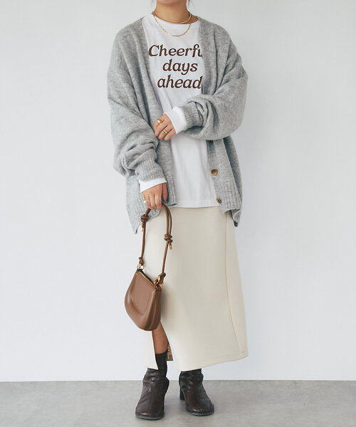 un dix cors（アンディコール）の「《インナーにぴったり》cheerfulロゴロンTee（Tシャツ/カットソー・レディース・ブラウン/ホワイト/チャコールグレー・FREE）」の10枚目の写真