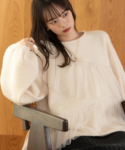 hinari（ヒナリ）の「チュールフリルニット（ニット/セーター・レディース・チャコールグレー/アイボリー/グリーン・FREE）」の15枚目の写真