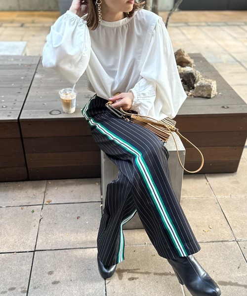 mi via loca（ミヴィアロカ）の「Vintageライク ストライプ ラインパンツ（その他パンツ・レディース・ブラック/グレー/ブラック系その他/ブラック系・FREE）」の2枚目の写真