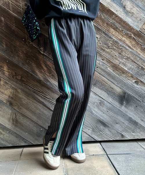 mi via loca（ミヴィアロカ）の「Vintageライク ストライプ ラインパンツ（その他パンツ・レディース・ブラック/グレー/ブラック系その他/ブラック系・FREE）」の6枚目の写真