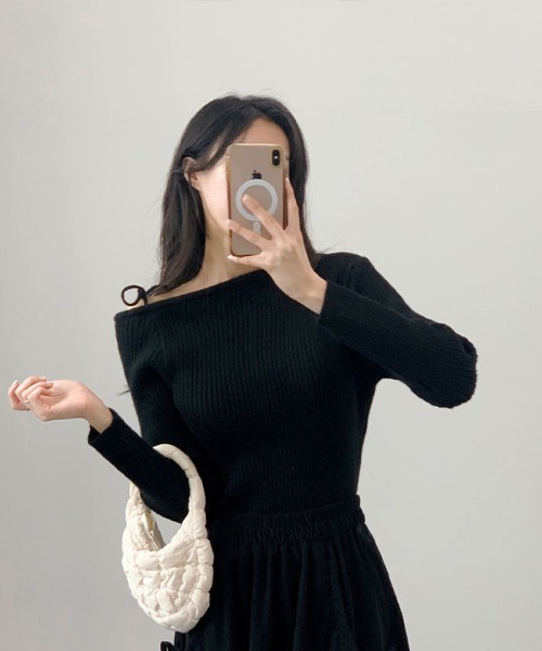 VIVID LADY（ビビッドレディー）の「肩開き リボンニット アシンメトリー リボン リブニット バレエコア（ニット/セーター・レディース・アイボリー/ブラック/レッド・FREE）」の12枚目の写真