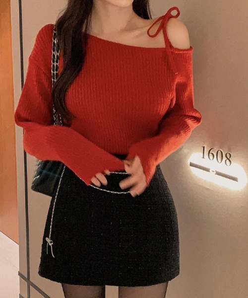 VIVID LADY（ビビッドレディー）の「肩開き リボンニット アシンメトリー リボン リブニット バレエコア（ニット/セーター・レディース・アイボリー/ブラック/レッド・FREE）」の6枚目の写真