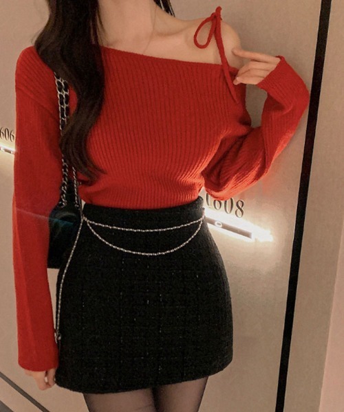 VIVID LADY（ビビッドレディー）の「肩開き リボンニット アシンメトリー リボン リブニット バレエコア（ニット/セーター・レディース・アイボリー/ブラック/レッド・FREE）」の7枚目の写真