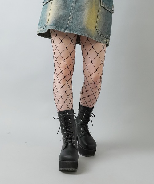 SPINNS（スピンズ）の「シンプル網タイツ/ビッグ（タイツ/ストッキング・レディース・ブラック・ONESIZE）」の2枚目の写真