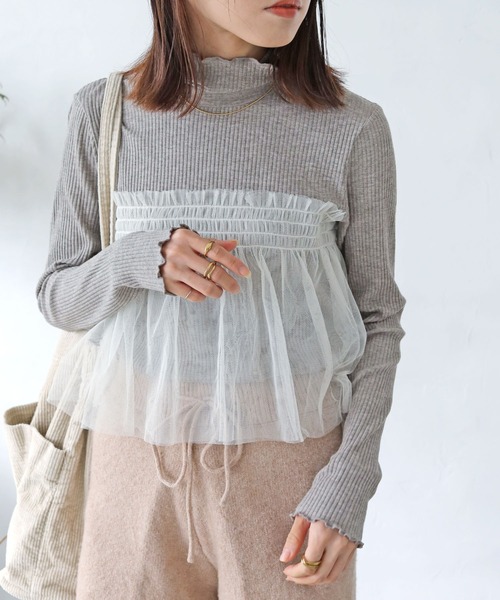 Crisp(クリスプ)の「チュールレイヤードハイネックリブTシャツ(Tシャツ/カットソー・レディース・グレー/ベージュ・FREE)」の1枚目の写真