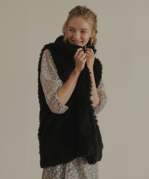 ☆新品未使用タグ付き☆ロージーモンスター　カーリープードルベスト 美品】ロージーモンスター カーリープードルベスト - メルカリ