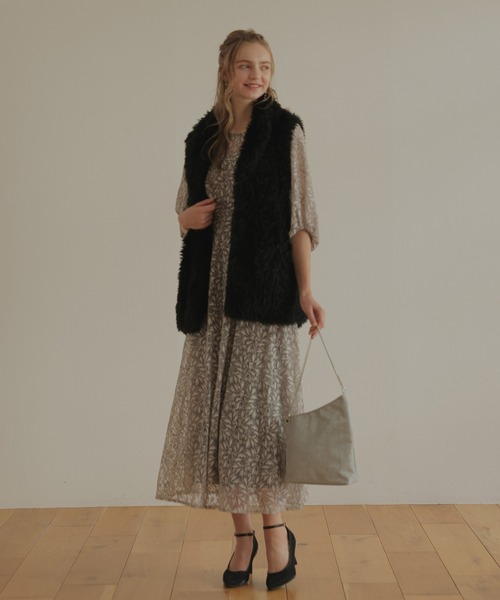 Dorry Doll（ドリードール）の「プードルファーベスト（ベスト・レディース・ブラック/ブラウン/ベージュ・MEDIUM）」の4枚目の写真