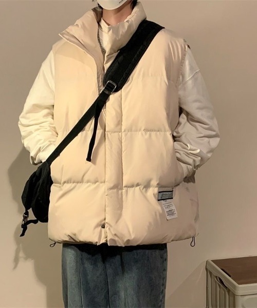 FreeZone(フリーゾーン)の「ジャケット ユニセックス ベスト ロゴ 韓国ファッション(ダウンベスト・メンズ・ベージュ/ブラック・F)」の13枚目の写真