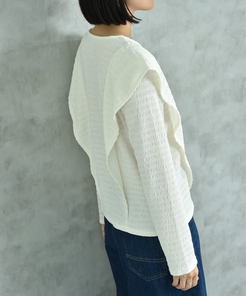 actuel（アクチュエル）の「【ａｃｔｕｅｌ】シャーリング風ジャガードフリルプルオーバー（Tシャツ/カットソー・レディース・アイボリー/ブラック・MEDIUM/LARGE）」の8枚目の写真