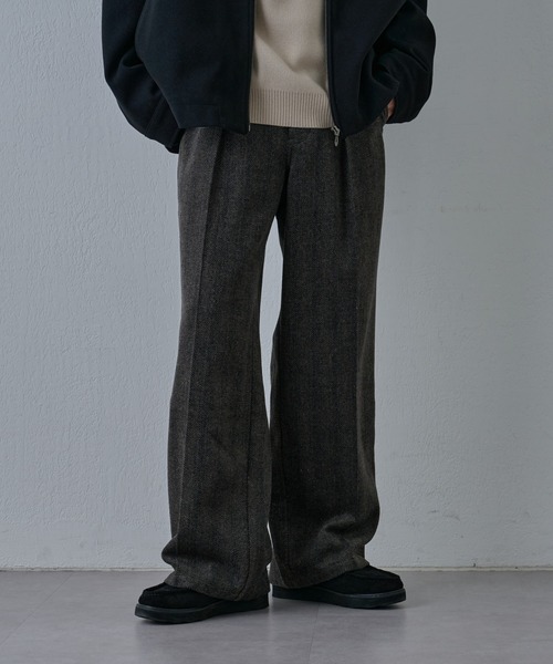 COLONY 2139（コロニートゥーワンスリーナイン）の「フェードヘリンボーンインタックトラウザー（スラックス・メンズ・グレー/ブラウン・LARGE/MEDIUM）」の11枚目の写真