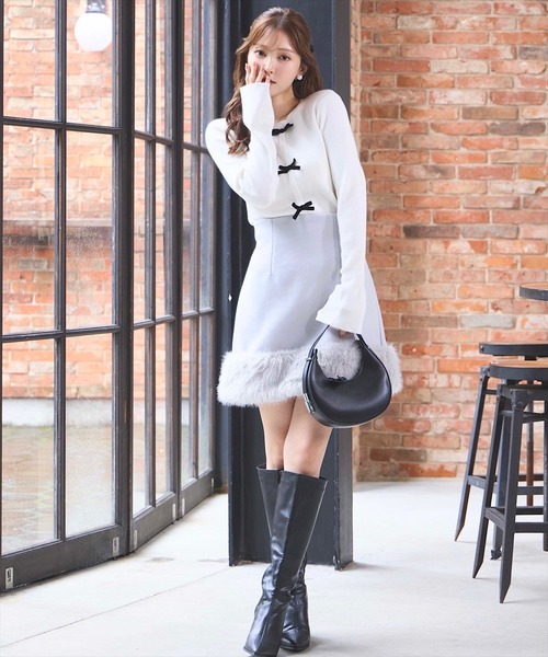 SWINGLE（スウィングル）の「フロントリボンフレア袖ニットプルオーバー（ニット/セーター・レディース・オフホワイト/ブラック/ピンク・FREE）」の6枚目の写真