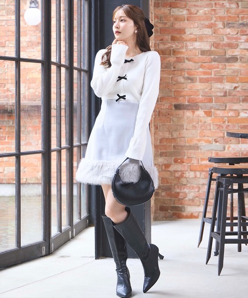 SWINGLE（スウィングル）の「フロントリボンフレア袖ニットプルオーバー（ニット/セーター・レディース・オフホワイト/ブラック/ピンク・FREE）」の5枚目の写真