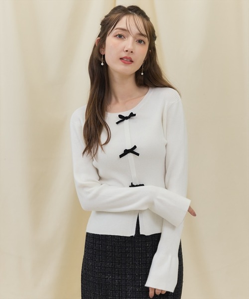 SWINGLE（スウィングル）の「フロントリボンフレア袖ニットプルオーバー（ニット/セーター・レディース・オフホワイト/ブラック/ピンク・FREE）」の9枚目の写真