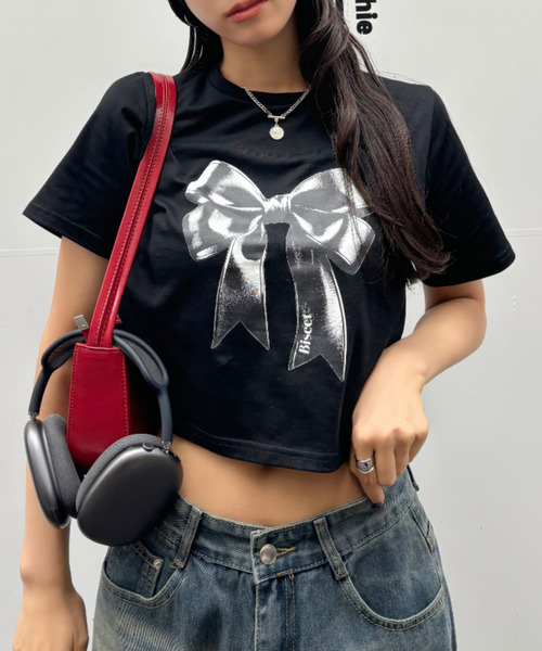 Ada.(エイダ)の「リボンプリント クロップド ショート丈 半袖Tシャツ(Tシャツ/カットソー・レディース・ブラック/サックスブルー/オートミール・FREE)」の11枚目の写真