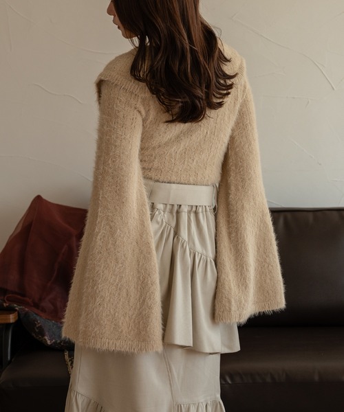 mideal(マイディール)の「flare sleeve glitter shaggy tops / フレアスリーブラメシャギートップス(カーディガン/ボレロ・レディース・ライトグレー/ベージュ・FREE)」の5枚目の写真
