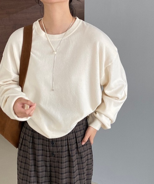 Alum'(アルム)の「ベーシックニットプルオーバー(ニット/セーター・レディース・ブルー/アイボリー/ブラック/グレー/ベージュ/ピンク・FREE)」の4枚目の写真