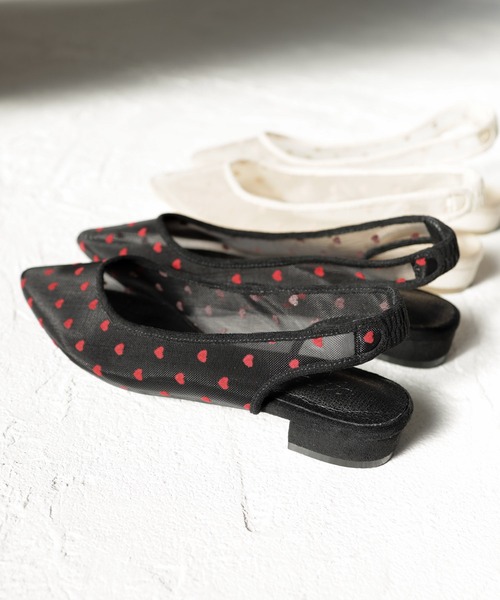 SESTO（セスト）の「ハート柄チュールスリングバックパンプス（パンプス・レディース・ベージュ/ブラック・22.5cm/23.5cm/24.5cm/23.0cm/24.0cm/25.0cm）」の5枚目の写真