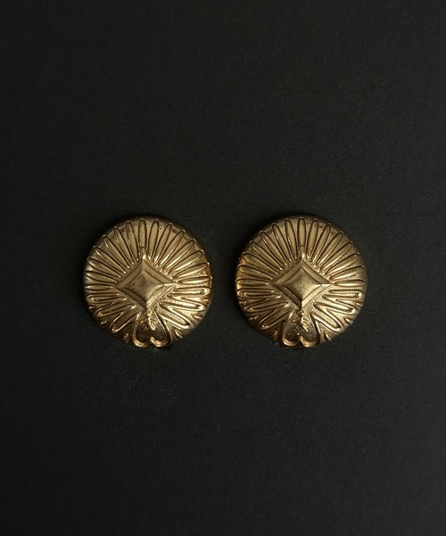 whoseA（フーシー）の「MAZE Earring/メイズ クリップイヤリング（イヤリング・レディース・ゴールド・FREE）」の4枚目の写真