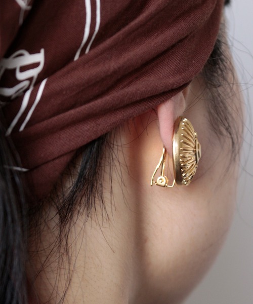 whoseA（フーシー）の「MAZE Earring/メイズ クリップイヤリング（イヤリング・レディース・ゴールド・FREE）」の14枚目の写真