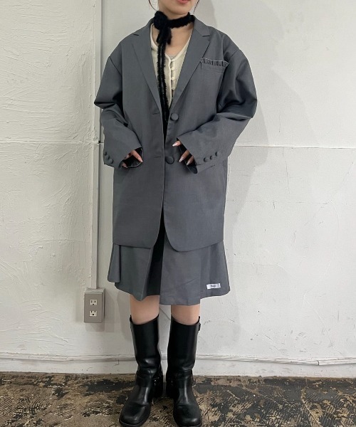 hugi（ハギ）の「OVER FRILL  JACKET/オーバーフリルジャケット（テーラードジャケット・レディース・チャコール/ブラウン/ネイビー・FREE）」の8枚目の写真