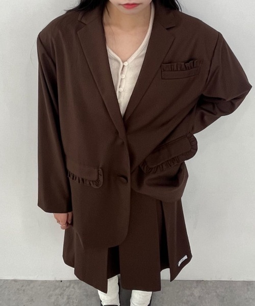hugi（ハギ）の「OVER FRILL  JACKET/オーバーフリルジャケット（テーラードジャケット・レディース・チャコール/ブラウン/ネイビー・FREE）」の18枚目の写真