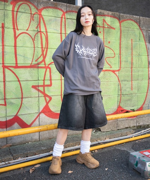 WEGO（ウィゴー）の「WEGO/ワッフルグラフィックロンT（Tシャツ/カットソー・メンズ・スミクロ/ベージュ系その他/オフホワイト・MEDIUM/LARGE）」の8枚目の写真