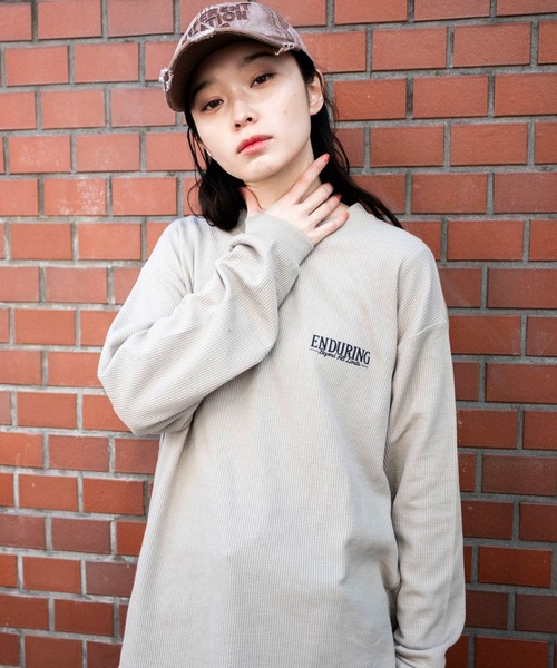 WEGO（ウィゴー）の「WEGO/ワッフルグラフィックロンT（Tシャツ/カットソー・メンズ・スミクロ/ベージュ系その他/オフホワイト・MEDIUM/LARGE）」の15枚目の写真