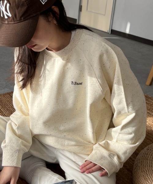 BROKEN BASE(ブロークンベース)の「ネップ裏毛BBロゴスウェット(スウェット・メンズ・グレー系/アイボリー・LARGE/MEDIUM)」の2枚目の写真