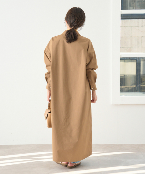 IENA（イエナ）の「C.トロピカルシャツワンピース（シャツワンピース・レディース・ベージュ/ネイビー・36/38）」の7枚目の写真