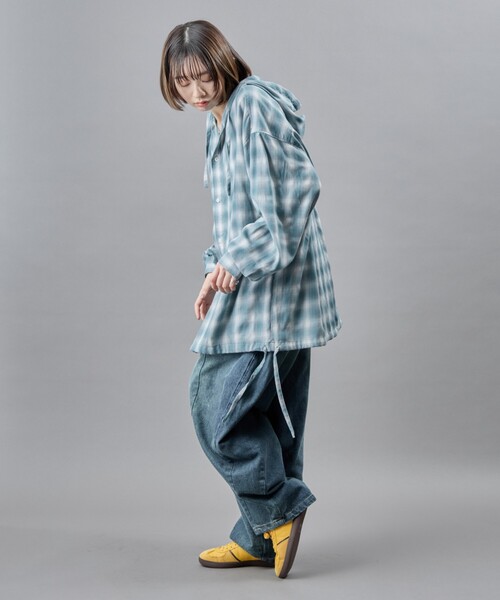 PUBLUX（パブリュクス）の「PUBLUX/パブリュクス オンブレチェックフーディーシャツ(限定展開)（シャツ/ブラウス・メンズ・グリーン/グレー/ブラック・LARGE/MEDIUM/SMALL）」の16枚目の写真