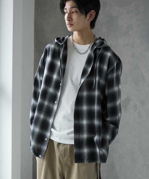PUBLUX（パブリュクス）の「PUBLUX/パブリュクス オンブレチェックフーディーシャツ(限定展開)（シャツ/ブラウス・メンズ・グリーン/グレー/ブラック・LARGE/MEDIUM/SMALL）」の9枚目の写真