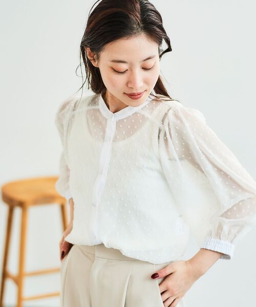 le.coeur blanc(ルクールブラン)の「ドットシアーギャザーブラウス(シャツ/ブラウス・レディース・オフホワイト/ブラック・38)」の6枚目の写真