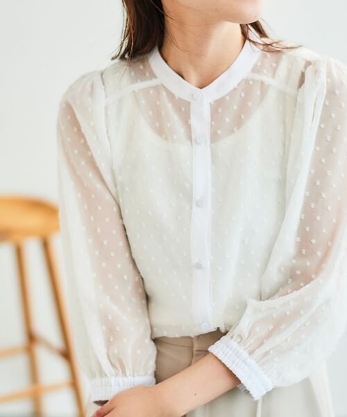 le.coeur blanc(ルクールブラン)の「ドットシアーギャザーブラウス(シャツ/ブラウス・レディース・オフホワイト/ブラック・38)」の7枚目の写真