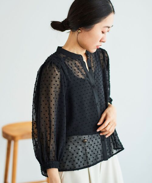 le.coeur blanc(ルクールブラン)の「ドットシアーギャザーブラウス(シャツ/ブラウス・レディース・オフホワイト/ブラック・38)」の21枚目の写真