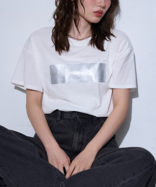 TRIANGLE PALETTE(トライアングルパレット)の「箔プリント半袖Tシャツ(Tシャツ/カットソー・レディース・ホワイト×シルバー/ブラック×シルバー/ホワイト×ゴールド・FREE)」の10枚目の写真