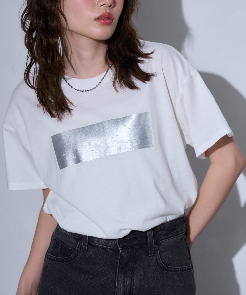 TRIANGLE PALETTE(トライアングルパレット)の「箔プリント半袖Tシャツ(Tシャツ/カットソー・レディース・ホワイト×シルバー/ブラック×シルバー/ホワイト×ゴールド・FREE)」の8枚目の写真